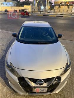 Nissan Maxima